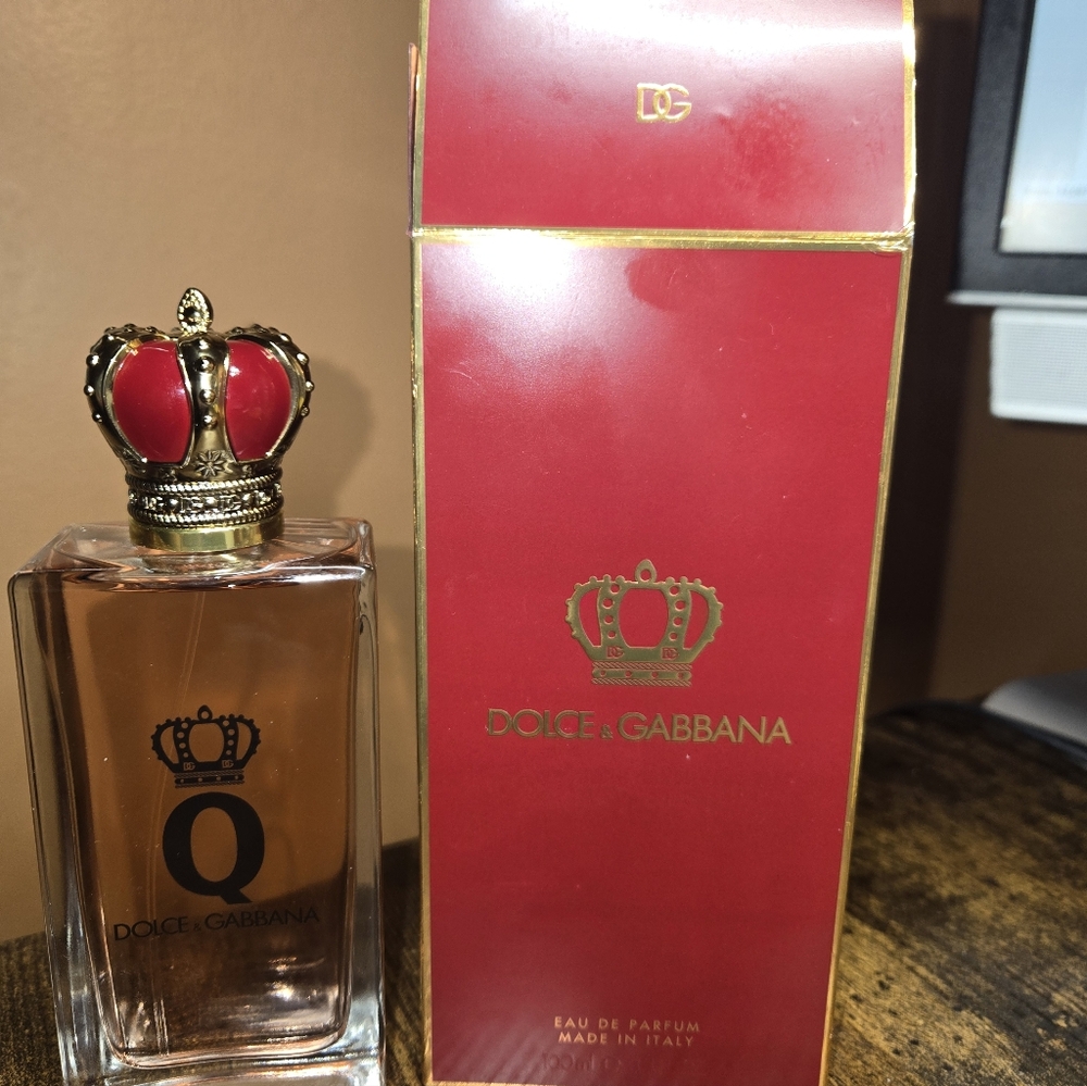 Dolce & Gabbana Perfume with Regal Crown Cap
